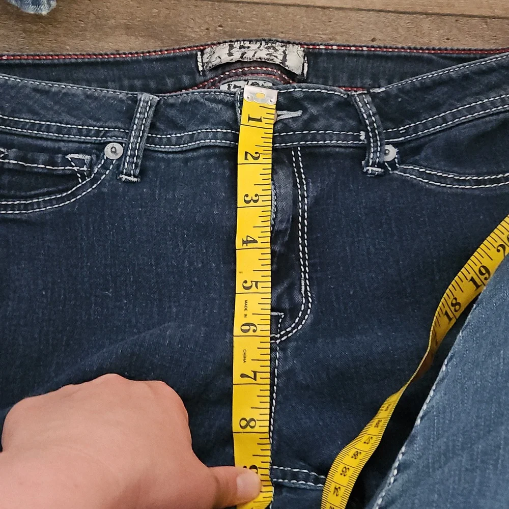 Dark Blue Denim Capri. 17/21 Exclusive Denim Womems Size 12 - Picture 4 of 10